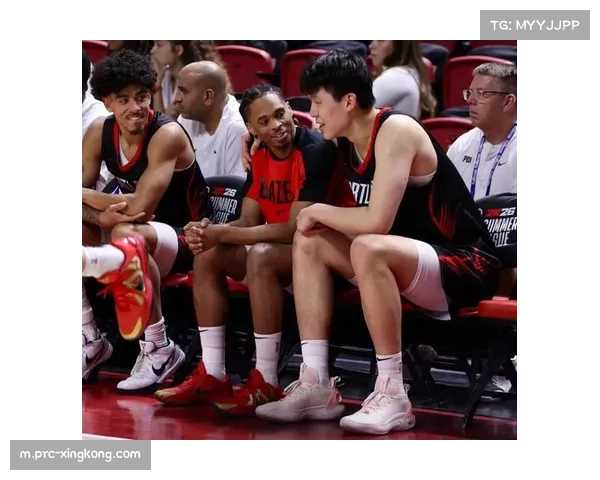 球队对比卢普斯事件发布封口令 媒体见面会临时取消